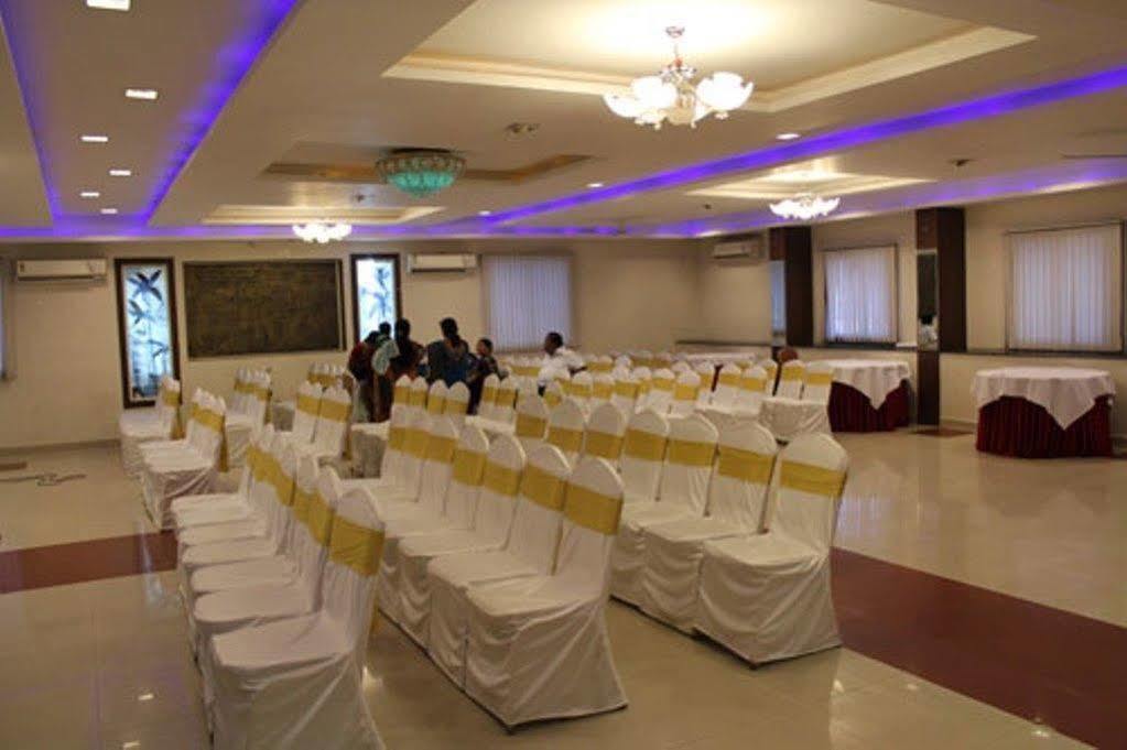 Hotel Imperial Classic Hajdarabad Zewnętrze zdjęcie